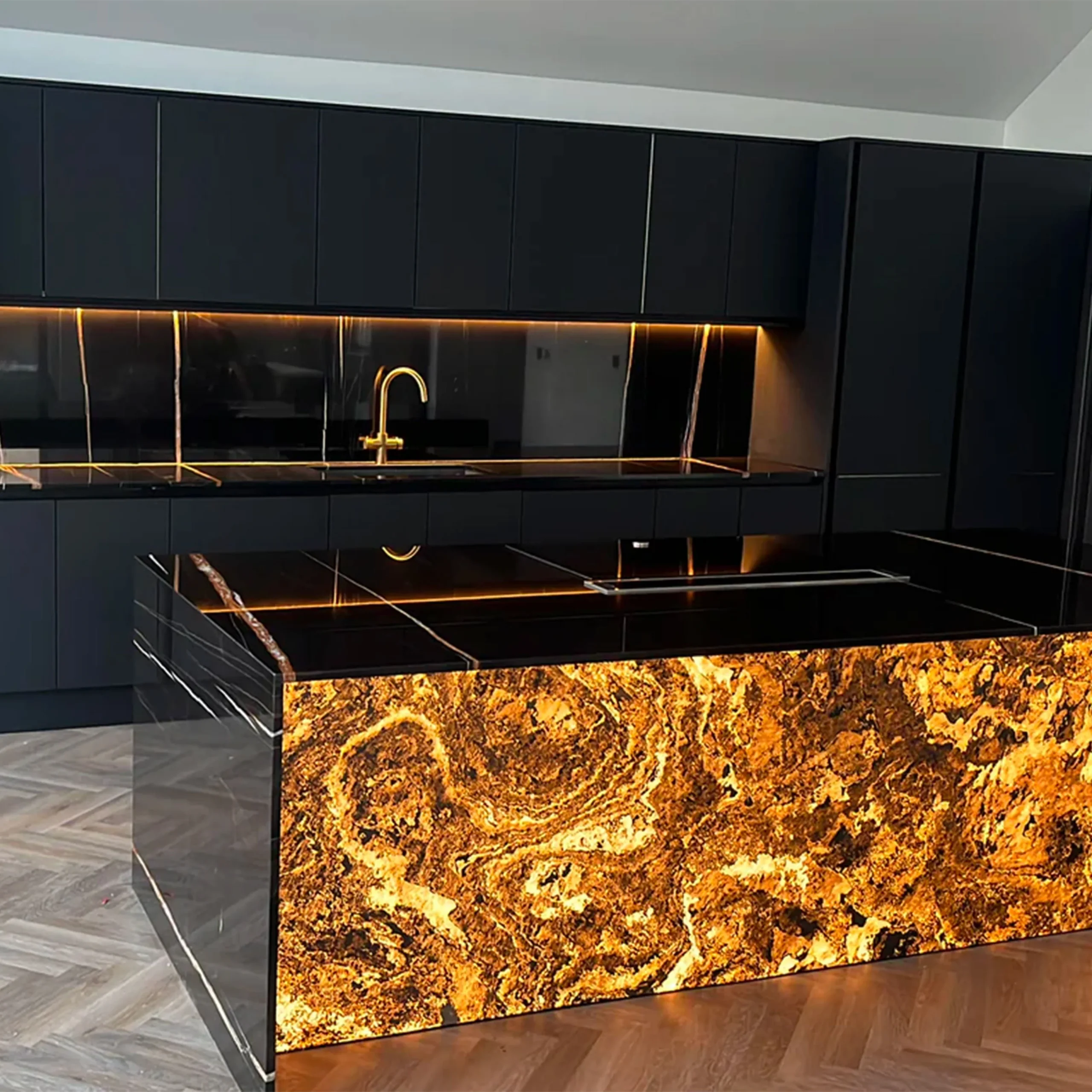 pannello rivoluzionario di Rivestimento interno-esterno in VERA PIETRA RETROILLUMINABILE flessibile 61x122x0,3cm LAGO - immagine 9